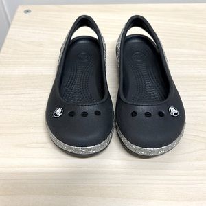 CROCS GIRLS FLATS